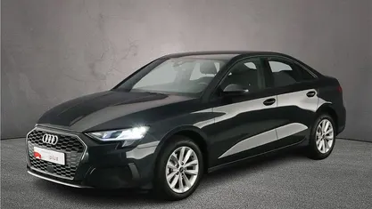 Grijs Occasion 2024 Audi A3 Business Sedan | € 29.900 (Goede deal)