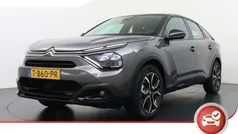 Grijs Gebruikt 2023 Citroën e-C4 Feel SUV | € 18.425 (Eerlijke prijs)