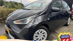 Gebruikt 2020 Toyota Aygo X-play Hatchback | € 12.900 (Eerlijke prijs)