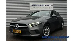 Grijs Gebruikt 2020 Mercedes A200 Business Sedan | € 22.900 (Super prijs)