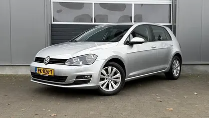 Grijs Gebruikt 2013 VW Golf VII Highline Hatchback | € 6.745 (Eerlijke prijs)