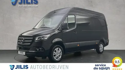 Zwart Gebruikt 2024 Mercedes Sprinter AMG Van | € 57.850 (Eerlijke prijs)