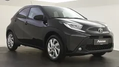 Zwart Gebruikt 2024 Toyota Aygo Edition Hatchback | € 18.899 (Eerlijke prijs)