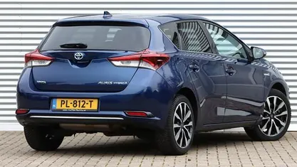 Blauw Occasion 2017 Toyota Auris Trend Hatchback | € 15.445 (Eerlijke prijs)