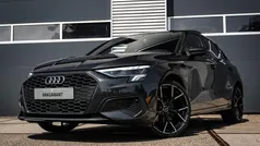Grijs Gebruikt 2023 Audi A3 Sportback e-tron Business Sedan | € 30.999 (Eerlijke prijs)
