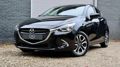 Occasion 2017 Mazda 2 Hatchback | € 15.900 (Eerlijke prijs)