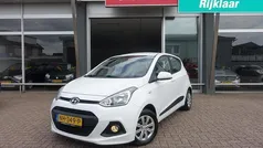 Wit Gebruikt 2017 Hyundai i10 Comfort Hatchback | € 7.490 (Eerlijke prijs)