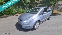 Grijs, metallic lak Gebruikt 2010 Ford S-MAX Titanium MPV | € 5.999 (Goede deal)