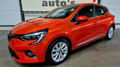 Gebruikt 2021 Renault Clio V Intens Hatchback | € 14.950 (Eerlijke prijs)