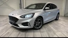 Grijs Gebruikt 2022 Ford Focus Business Edition Hatchback | € 19.945 (Eerlijke prijs)