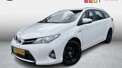 Gebruikt 2014 Toyota Auris Hybrid Stationwagen | € 12.999 (Eerlijke prijs)