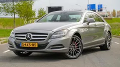Grijs, metallic lak Gebruikt 2011 Mercedes CLS350 Sedan | € 17.999 (Eerlijke prijs)