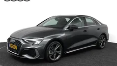 Grijs Gebruikt 2021 Audi A3 S-Line Sedan | € 26.795 (Eerlijke prijs)