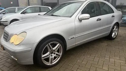 Occasion Mercedes C180 Classic 143 PK (105 kW) 2002 Grijs (metallic) Sedan