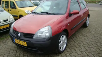 Occasion Renault Clio II Luxe 98 PK (72 kW) 2005 Hatchback