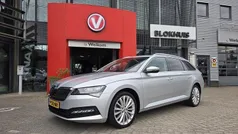 Grijs Gebruikt 2022 Skoda Superb Business Line Stationwagen | € 26.690 (Goede deal)