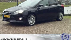 Zwart Gebruikt 2012 Ford Focus Titanium Hatchback | € 5.450 (Eerlijke prijs)