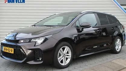 Gebruikt 2021 Suzuki Swace Stationwagen | € 21.945 (Eerlijke prijs)