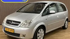 Gebruikt 2005 Opel Meriva Cosmo MPV | € 2.445 (Eerlijke prijs)