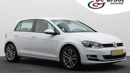 Occasion 2015 VW Golf VII Highline Hatchback | € 10.950 (Eerlijke prijs)