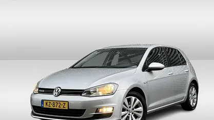Gebruikt 2017 VW Golf VII Comfortline Hatchback | € 15.450 (Eerlijke prijs)