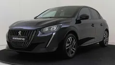 Zwart, metallic lak Gebruikt 2023 Peugeot 208 Allure Hatchback | € 18.625 (Eerlijke prijs)