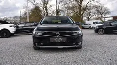 Zwart Gebruikt 2023 Opel Astra Edition Sedan | € 18.990 (Goede deal)