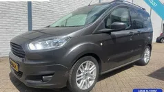 Grijs Gebruikt 2016 Ford Tourneo Courier Titanium MPV | € 9.400 (Goede deal)