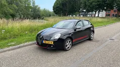 Zwart Gebruikt 2015 Alfa Romeo Giulietta Sprint Hatchback | € 12.945 (Eerlijke prijs)