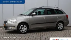 Beige Gebruikt 2014 Skoda Fabia Stationwagen | € 7.795 (Eerlijke prijs)