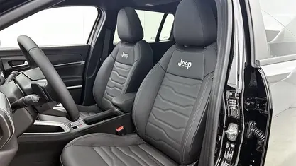 Occasion 2026 Jeep Avenger Summit SUV | € 36.795 (Eerlijke prijs)