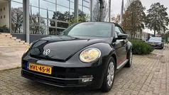 Zwart (metallic) Gebruikt 2016 VW Beetle Design Cabriolet | € 14.900 (Goede deal)