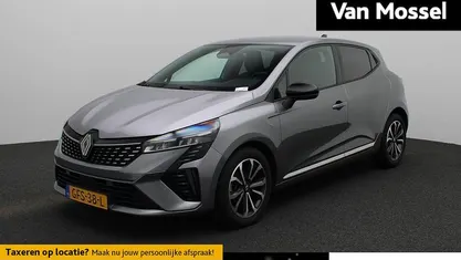 17320.66 Gebruikt 2024 Renault Clio V Techno Hatchback | € 19.435 (Eerlijke prijs)