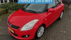 Rood Gebruikt 2011 Suzuki Swift Exclusive Hatchback | € 8.250 (Eerlijke prijs)