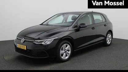 Zwart Gebruikt 2021 VW Golf VII Life Hatchback | € 17.900 (Eerlijke prijs)