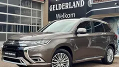 Bruin Gebruikt 2020 Mitsubishi Outlander Edition SUV | € 24.400 (Eerlijke prijs)