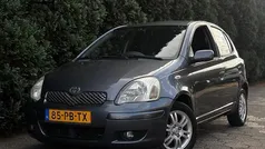 Gebruikt 2004 Toyota Yaris Hatchback | € 2.750 (Eerlijke prijs)