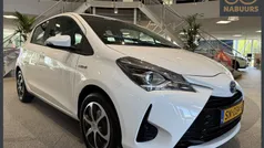 Wit Gebruikt 2018 Toyota Yaris Hybrid Hatchback | € 15.900 (Super prijs)
