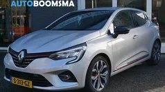 Grijs Gebruikt 2020 Renault Clio V Intens Hatchback | € 14.995 (Eerlijke prijs)