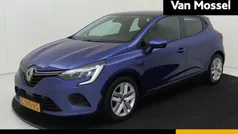 Ironblauw rqh Gebruikt 2021 Renault Clio V Zen Hatchback | € 12.935 (Eerlijke prijs)