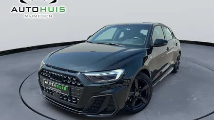 Zwart Gebruikt 2024 Audi A1 Sportback S-Line Hatchback | € 32.745 (Eerlijke prijs)