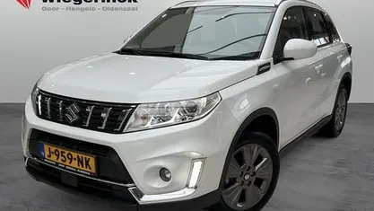 Gebruikt 2020 Suzuki Vitara SUV | € 19.495 (Eerlijke prijs)