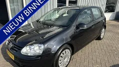 Zwart Gebruikt 2007 VW Golf V Hatchback | € 2.950 (Eerlijke prijs)