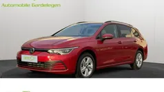 Gebruikt 2022 VW Golf VIII Life Sedan | € 27.231 (Eerlijke prijs)