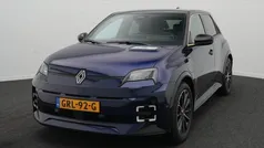 Blauw Gebruikt 2024 Renault R5 Iconic Hatchback | € 33.950 (Eerlijke prijs)