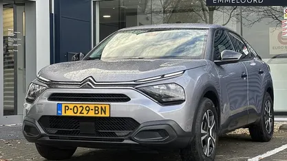 Grijs Occasion 2022 Citroën e-C4 Live SUV | € 15.945 (Eerlijke prijs)