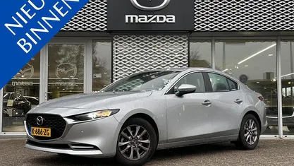 Grijs Occasion 2021 Mazda 3 Comfort Sedan | € 23.590 (Eerlijke prijs)