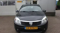 Gebruikt 2009 Dacia Sandero Lauréate Hatchback | € 2.450 (Goede deal)