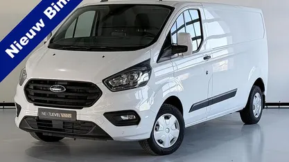 Wit Gebruikt 2023 Ford Transit Custom Trend Van | € 22.950 (Goede deal)