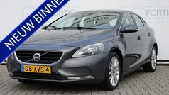 Gebruikt 2012 Volvo V40 Momentum Stationwagen | € 4.400 (Eerlijke prijs)